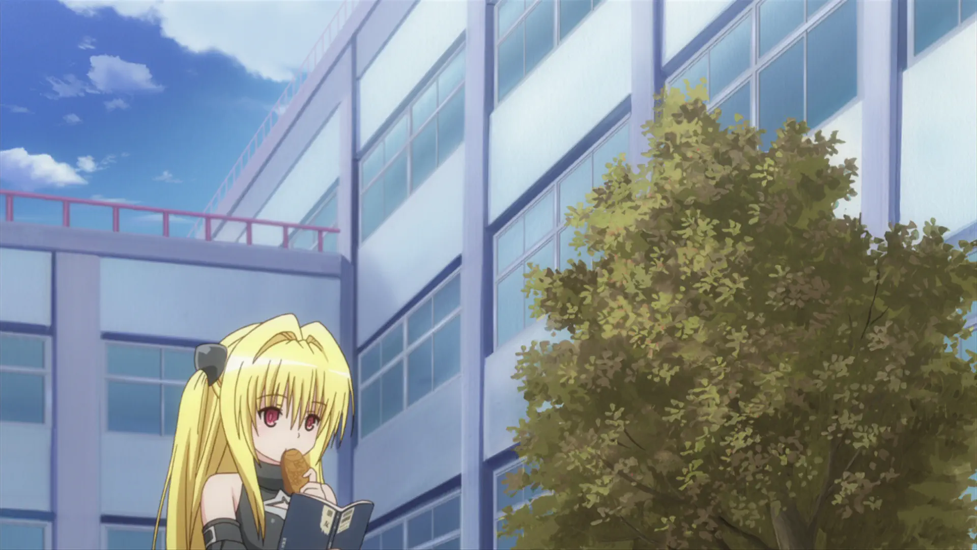 Motto To Love-Ru: Trouble - Episode 5 : Queen of Romance!? / Lets`s Play a Game / That Sweet Feeling Tastes Like Chocolate